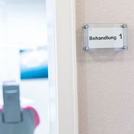 Behandlungszimmer Zahnarztpraxis Cornelia Knochenmuß